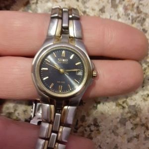 Womans citizen watch